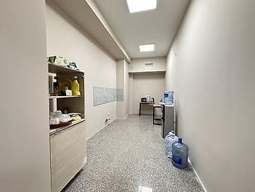 центр золотой квадрат: Аренда офисов, 317 м², В жилом комплексе, 1 линия, С отдельной кухней, С отдельным сан узлом — 9
