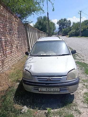 Транспорт: Toyota Raum: 1998 г., 1.5 л, Автомат, Бензин, Минивэн — 1