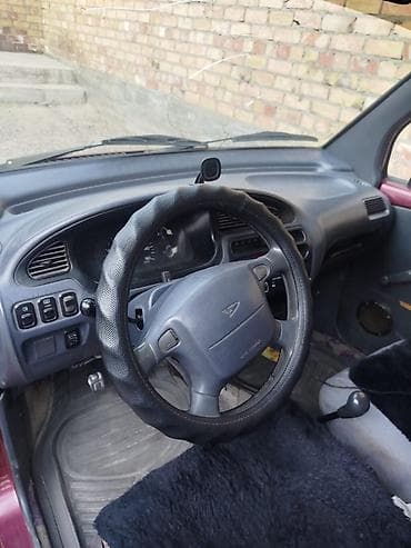 w210 e50: Daihatsu Move: 1997 г., 1 л, Механика, Бензин, Минивэн — 6
