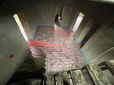 большие часы: Стяжка Гарантия, Бесплатная консультация Больше 6 лет опыта — 6