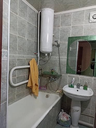 комната с подселением тунгуч: 4 комнаты, 80 м², 2 этаж, Косметический ремонт — 3