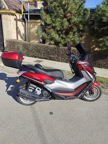 Кумурска мотороллер: Скутер Макси-класс NMAX, городской турист с высоким ветровым стеклом и — 2