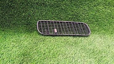 Решетка радиатора BMW 2003 г., Б/у, Оригинал at lalafo.kg Решетка радиатора BMW 2003 г., Б/у, Оригинал