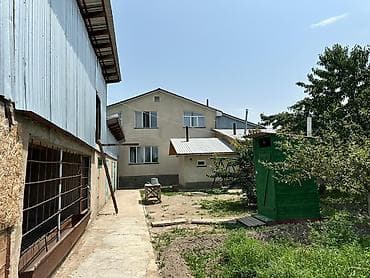 дом фрунзе совхоз: Ак-Суу (📍Теплоключенка)! Улица - Октябрьская 82 🏡 Площадь дома — 3