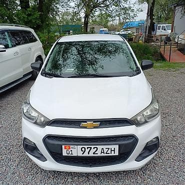 Chevrolet Spark: 2016 г., 1 л, Автомат, Бензин, Хэтчбэк