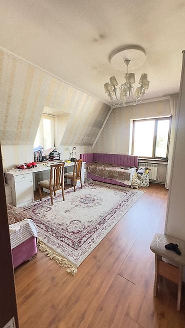 каартира: Продаются 2 дома на участке 3,6 соток (по факту 4 соток) (ул — 4
