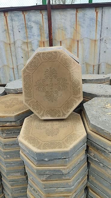 Тротуарная плитка и бетонные элементы благоустройства. - Плитка