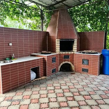 дома: Уютный частный коттедж в центре отдыха Париж что находится в селе — 1