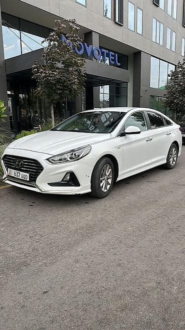 kia optima 2016: Hyundai Sonata: 2017 г., Седан — 1