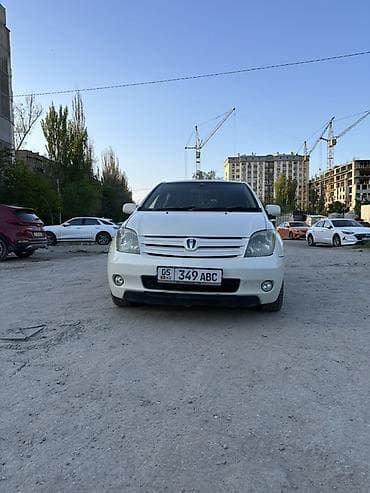 tayota funcargo: Toyota Ist: 2003 г., 1.3 л, Автомат, Бензин, Хэтчбэк — 2