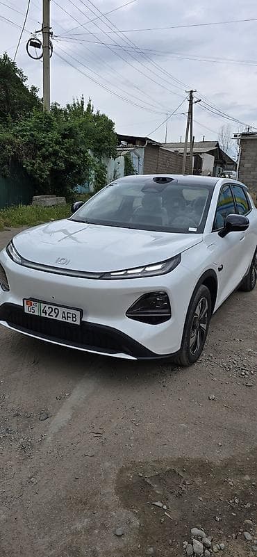 Changan Qiyuan Q05: 2026 г., Электромобиль — 1