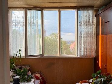 Квартиры: 3 комнаты, 57 м², 4 мкр 104 серия, 4 этаж, Косметический ремонт — 5