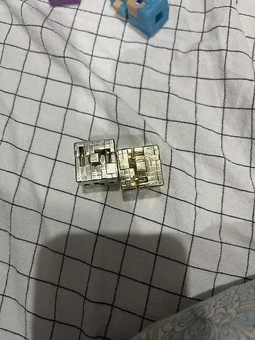 2 самых редких куба из коллекции киндер майнкрафт все продают 1 за 5