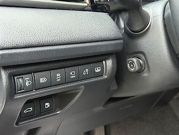 продам кару: Toyota Camry: 2024 г., 2.5 л, Гибрид, Седан — 9