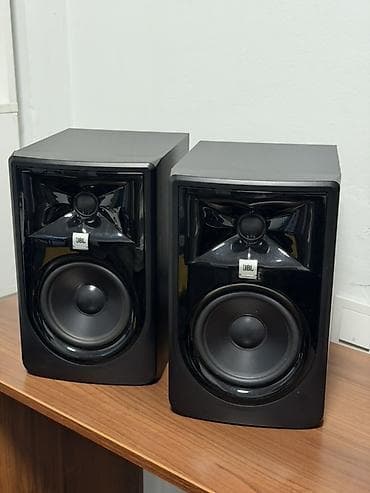 аудио плееры: Пара активных студийных мониторов JBL 305P MkII (серия 3 MkII), 5" + — 1