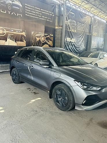 x6 bmw: BYD E2: 2023 г., Автомат, Электромобиль, Хэтчбэк — 3