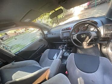 Унаа сатуу: Honda Fit: 2003 г., 1.3 л, Автомат, Бензин, Хетчбек — 7
