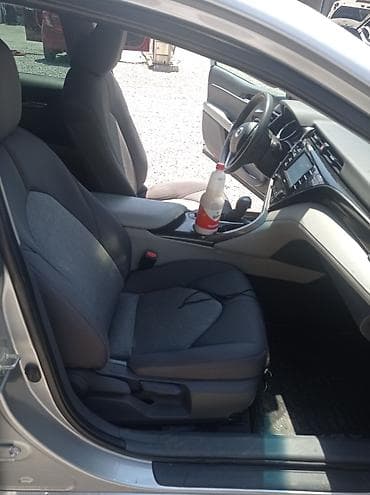 camry hibrid: Toyota Camry Hybrid, серебристый седан. Основные особенности: - — 1