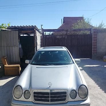 Mercedes-Benz E-Class: 1995 г., Седан — 3