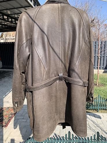 Спорттук костюмдар: Эркектердин пальтосу, 3XL, Колдонулган, түсү - Күрөң, Өзү алып кетүү, Акысыз жеткирүү, Акылуу жеткирүү — 3