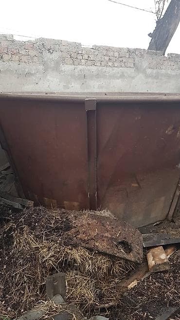 бак нержавейка 100 литров: Металлическая ёмкость/бункер для сыпучих и строительных материалов. - — 1