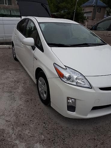 platz vitz: Toyota Prius: 2010 г., 1.8 л, Автомат, Гибрид, Хэтчбэк — 5