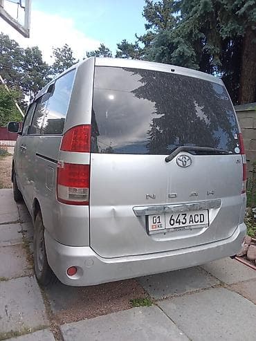 town ace noah: Toyota Noah: 2005 г., 2 л, Вариатор, Бензин, Минивэн — 4