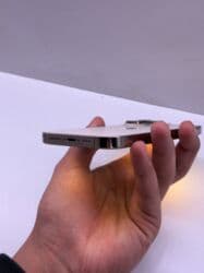 телефон старый: IPhone 14 Pro, Б/у, 256 ГБ, Золотой, Зарядное устройство, Чехол, 100 % — 9