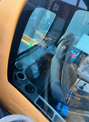 дом на колёсиках: Экскаватор, Hyundai, 2014 г., Колесный — 1