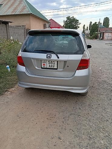 rf 2: Honda Fit: 2002 г., 1.5 л, Вариатор, Бензин, Седан — 7