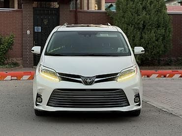 Toyota Sienna: 2018 г., 3.5 л, Автомат, Бензин, Минивэн — 2
