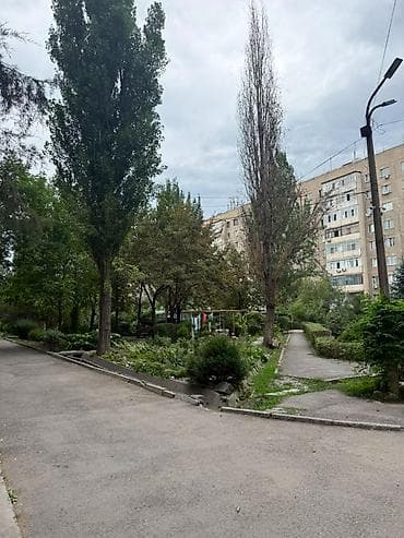 Квартиры: 2 комнаты, 50 м², Восток-5 мкр 105 серия, 3 этаж, Старый ремонт — 10