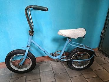 Другой детский транспорт: Детский велосипед советского образца, небольшого размера. Основные — 1