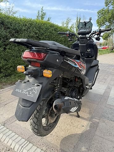 обмен на нива: Тип скутера 150 куб. см, Бензин, Новый — 2