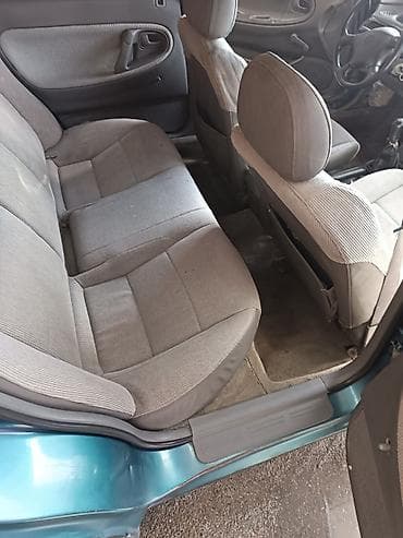 e2 byd: Mazda 626: 1992 г., 1.8 л, Механика, Бензин, Седан — 1