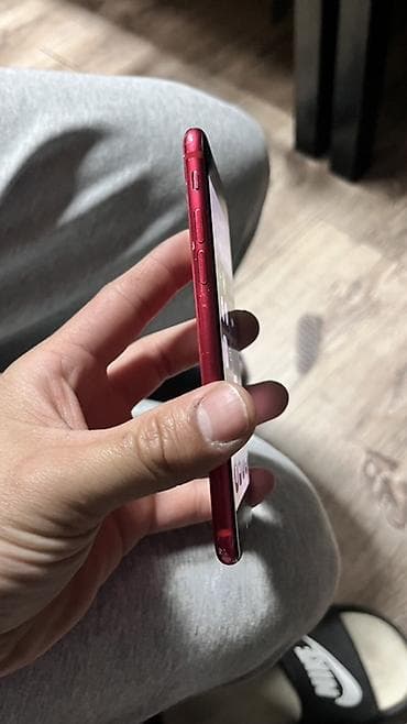 aiphone 13: IPhone SE 2020, Красный — 5