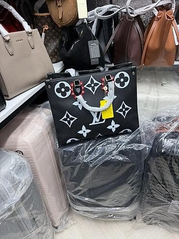 чемодан lv: Женские сумки и дорожные чемоданы - Ассортимент сумок: классические — 2