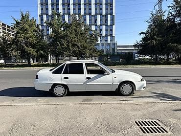 Унаа: Daewoo Nexia: 2011 г., 1.6 л, Кол менен иштөөчү, Бензин, Седан — 5