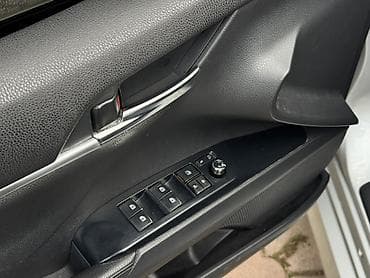 тойота камри 70 гибрид: Toyota Camry: 2019 г., 2.5 л, Автомат, Гибрид, Седан — 9
