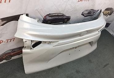 спринтер сена: Накладка крышки багажника Toyota — 2