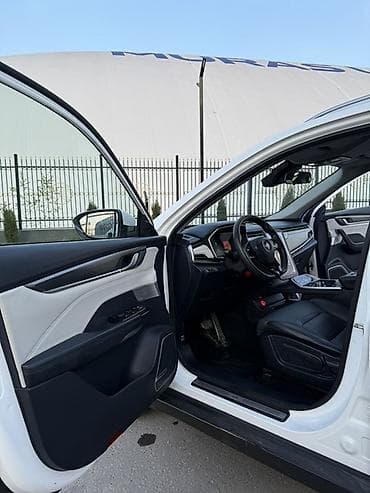 m5 e60: Weltmeister EX5, 2021 г. — 6