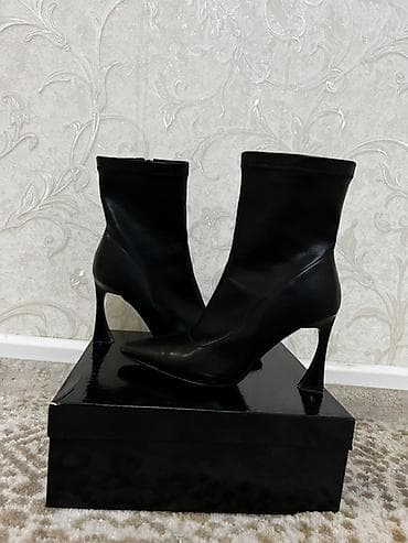 Сабо: Ботинки, 38, & Other Stories, Б/у, цвет - Черный, Самовывоз — 4