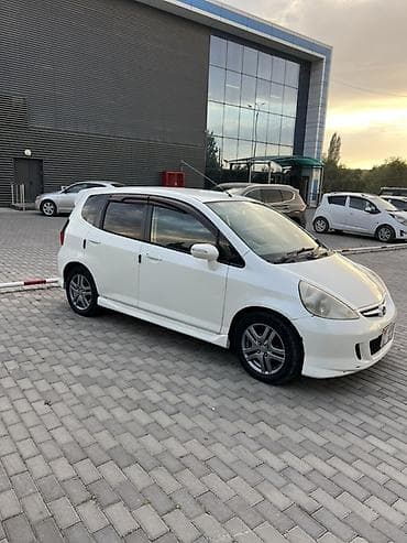 Продажа авто: Honda Fit: 2003 г., 1.5 л, Вариатор, Бензин, Хэтчбэк — 6