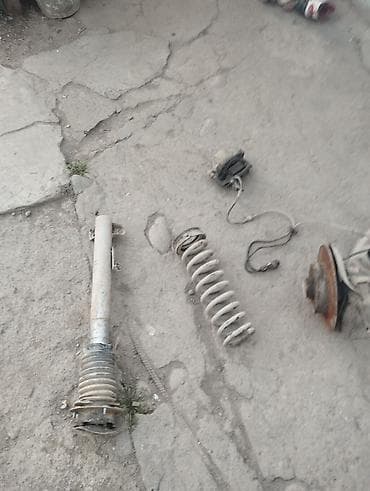 ремкомплект на задний суппорт: Задняя подвеска в сборе для автомобиля.Мерс190,лобаш! Состав — 4