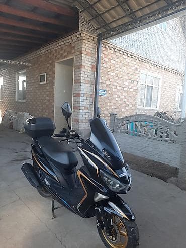 скутер на воде: Продаю скутер макси состояние идеальное пробег 7000 вложений не — 1