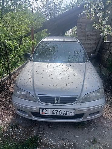 Honda Accord: 2000 г., Седан