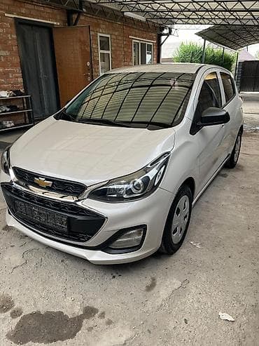Унаа сатуу: Chevrolet Spark: 2020 г., 0.1 - engine capacity л, Вариатор, Бензин, Хетчбек — 2