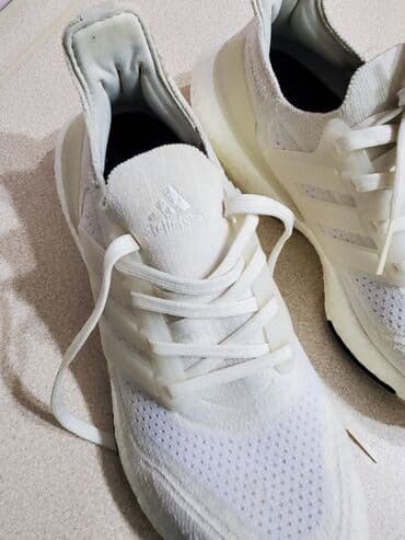 белые кросовки: Ботосы Adidas оригинал, унисекс, размер 39 1/2. Качество отличное — 3