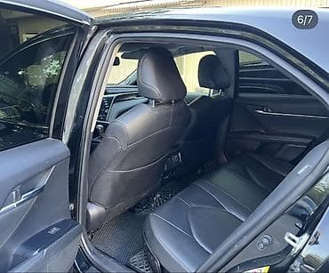 Продажа авто: Toyota Camry: 2018 г., Гибрид — 8