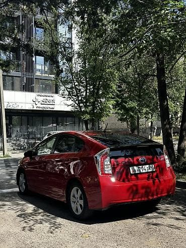 спитер: Toyota Prius: 2012 г., 1.8 л, Вариатор, Гибрид, Хэтчбэк — 6